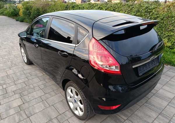 Ford Fiesta cena 23500 przebieg: 185000, rok produkcji 2011 z Olsztynek małe 301